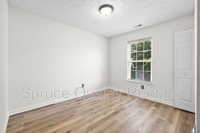 Building Photo - 4229 Tensity Dr