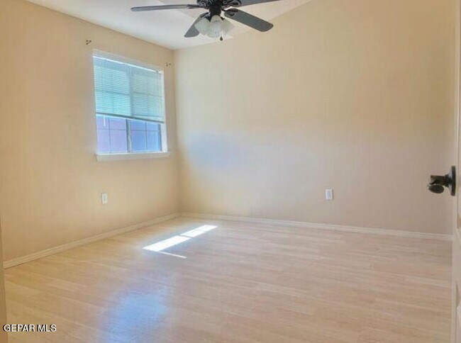 Building Photo - 2417 Sparrow Point St