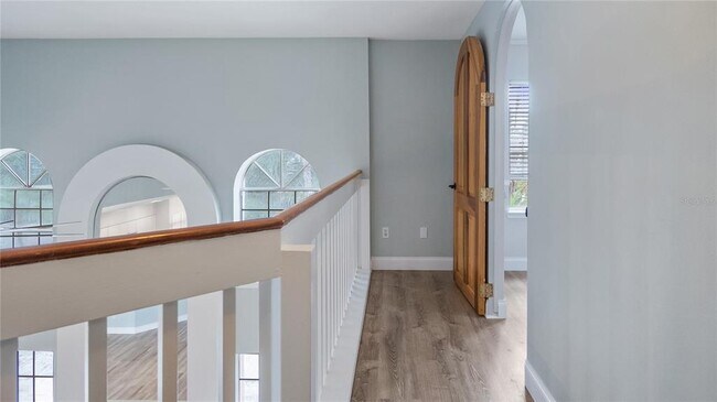 Building Photo - 468 Queensbridge Dr