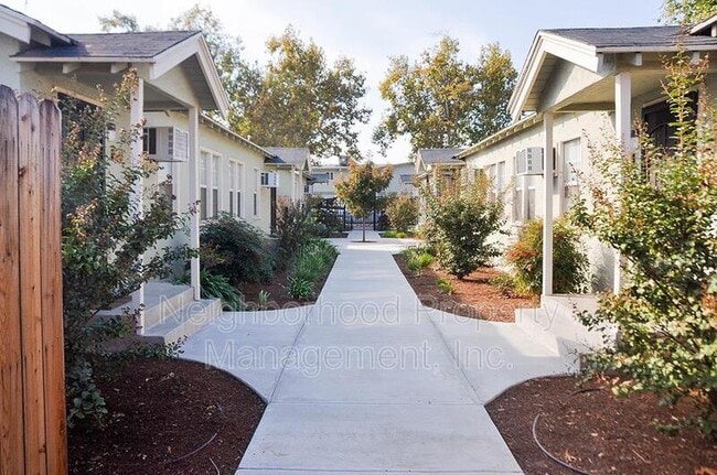 Building Photo - 242 N Glenn Ave