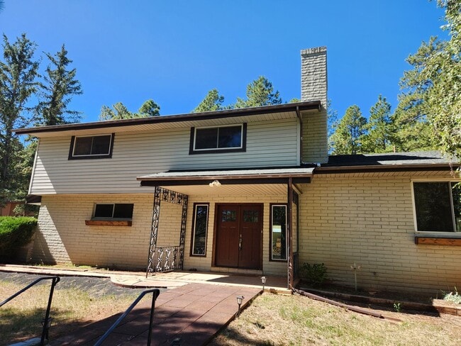 Building Photo - Awesome home in Paradise hills_Backing Buf...