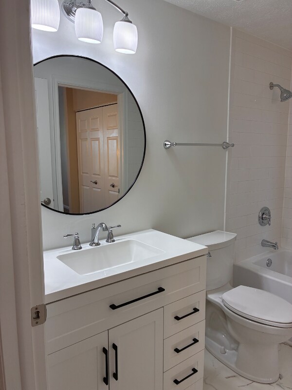 Building Photo - 802 Lexington Dr