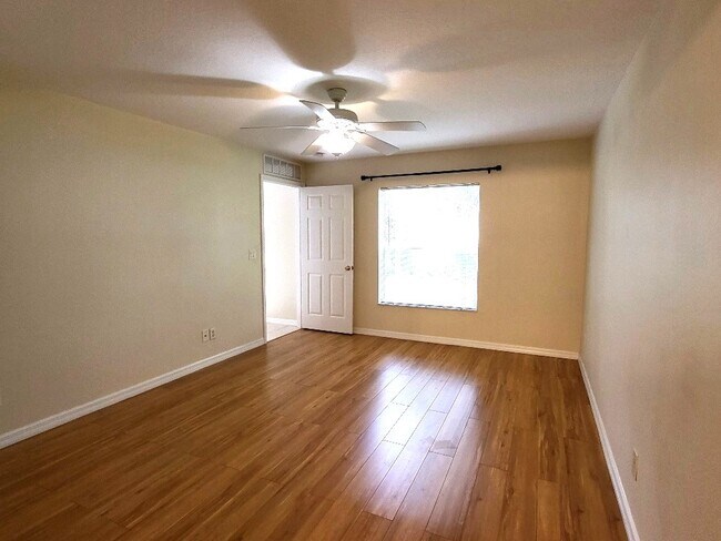 Building Photo - 4806 51st Ct