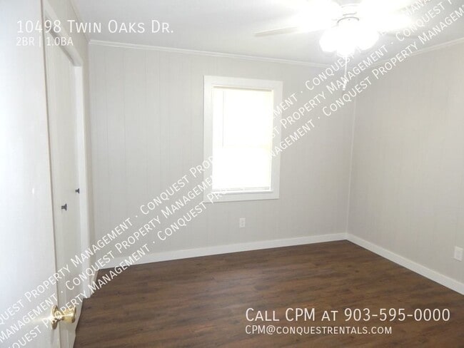 Building Photo - 10498 Twin Oaks Dr