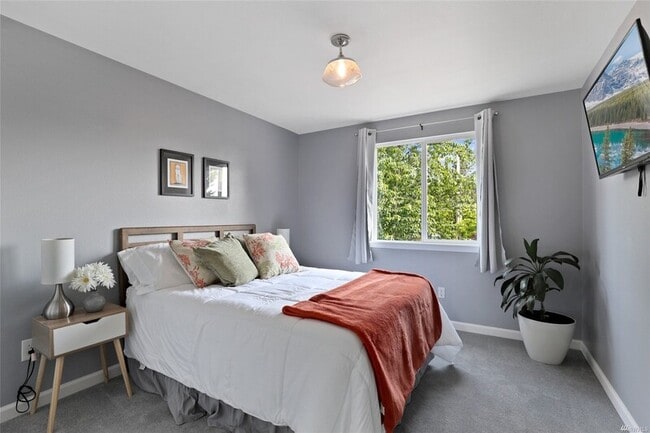 Building Photo - 24015 130th Ave SE