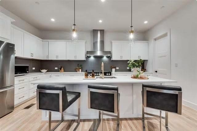 Building Photo - 2633 Reagan St