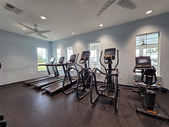 Building Photo - 2130 Bur Oak Blvd