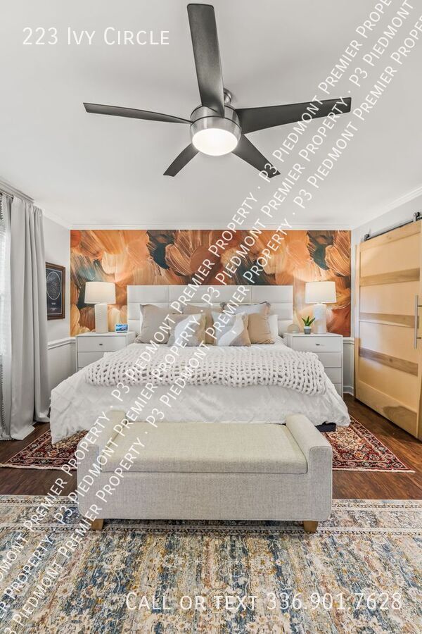 Building Photo - 223 Ivy Cir