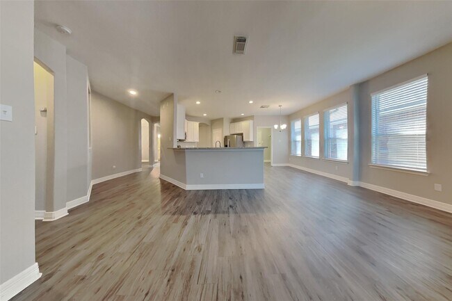 Building Photo - 2815 Lockeridge Oaks Dr