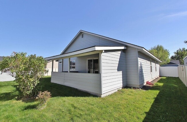 Building Photo - Beautiful Home in Meridian: Available Now!