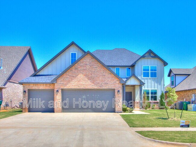 Primary Photo - 3212 Hayven Cir