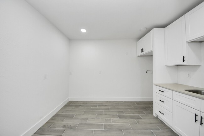 Building Photo - 7208 Helmers St