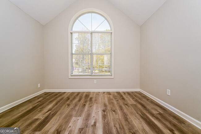 Building Photo - 266 Northwind Dr