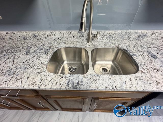 Building Photo - 1006 Wood Cir