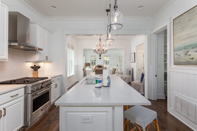 Building Photo - 80 East Royal Fern Way