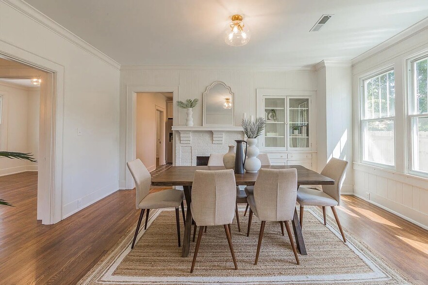 dining room - 2403 Bailey Ave