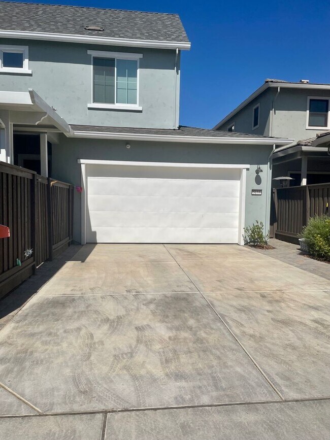 Building Photo - Wow! Custom Built Smart Home in Sutter Park - A Tim Lewis Community.