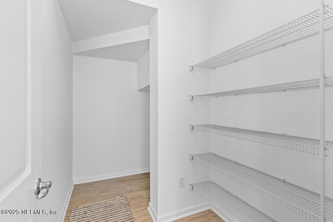 Building Photo - 469 Marquesa Cir