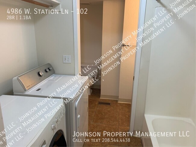 Building Photo - 4986 W Station Ln