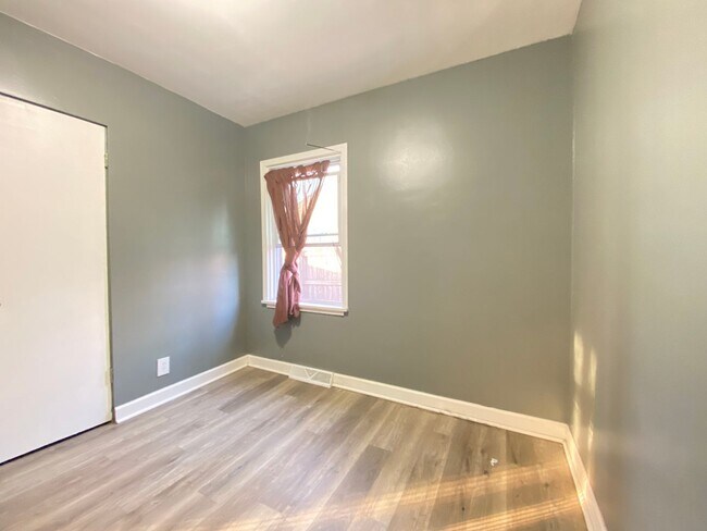 Building Photo - 3 Bedroom Home In Hammond