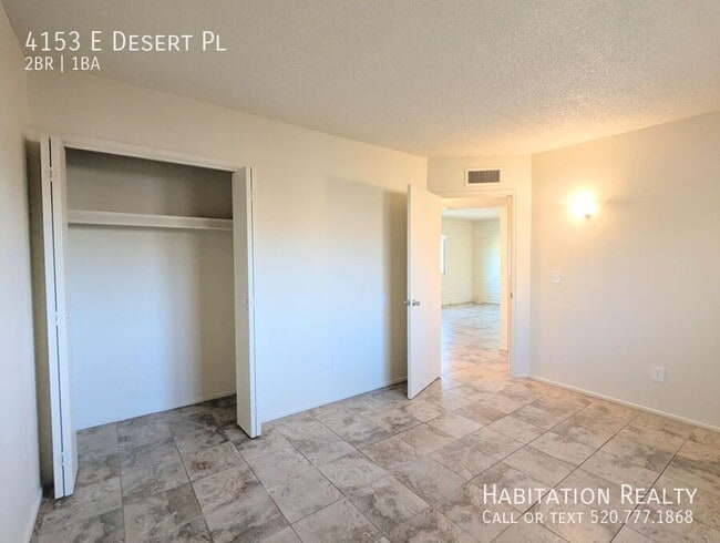 Building Photo - 4153 E Desert Pl