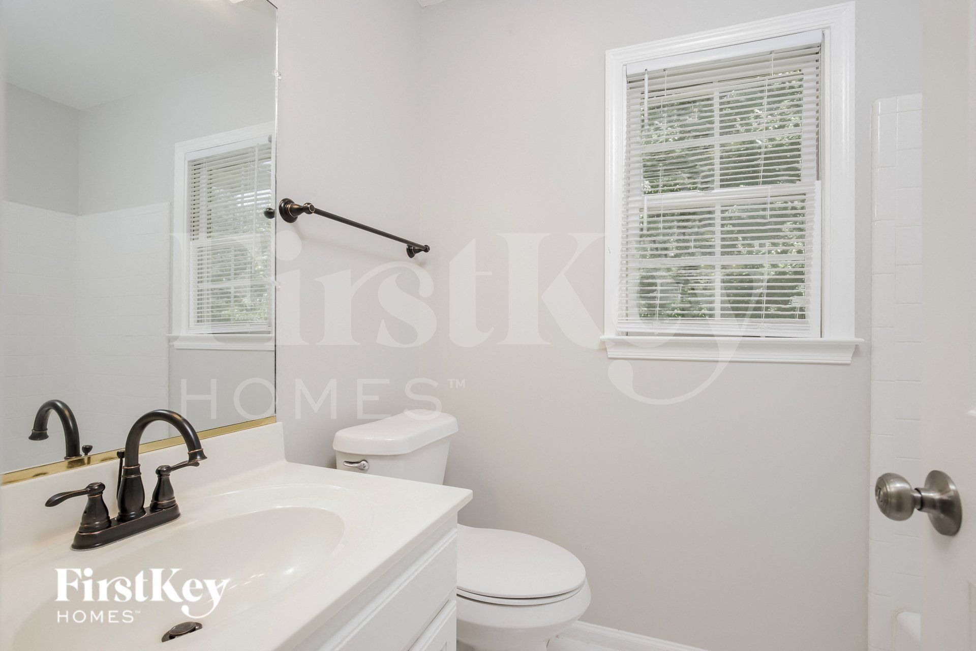 Building Photo - 6805 Renwick Ct