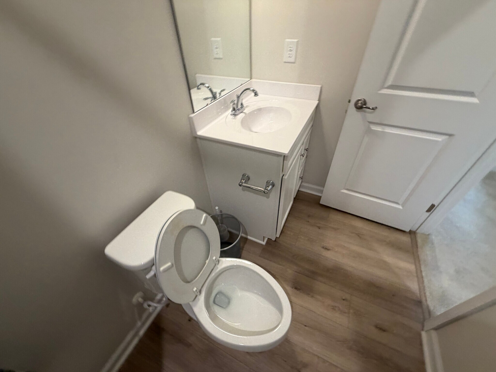 Building Photo - Room in Townhome on Beeler Ln