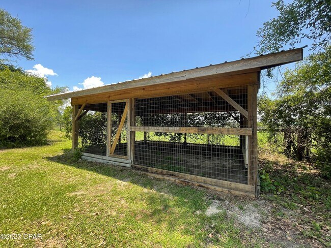 Building Photo - 9137 Eloise Ln