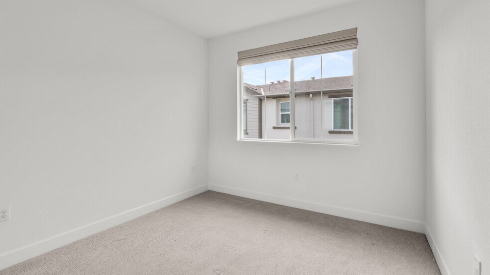 Building Photo - 1723 Pedrozzi Cmn