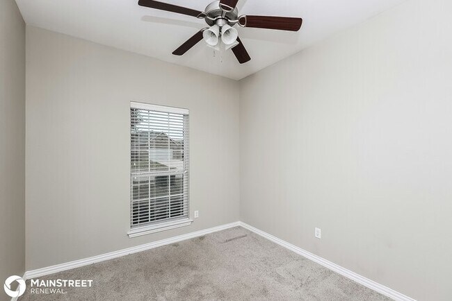 Building Photo - 213 Kennedy Dr, Crowley, TX 76036