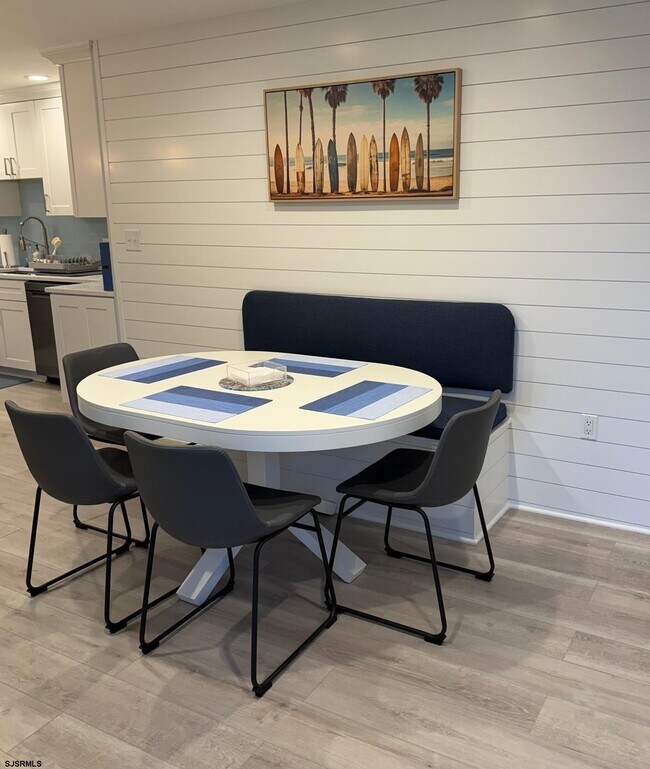 Building Photo - 9200 Monmouth Ave