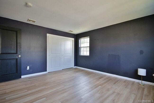 Building Photo - 346 Angelo Dr