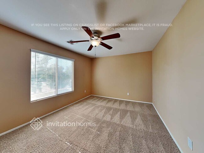 Building Photo - 1441 E Thornton Ave