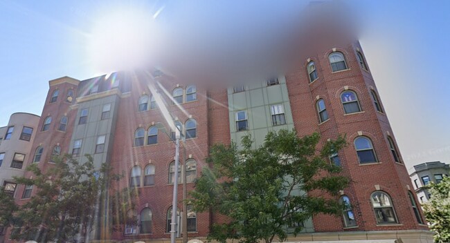 Primary Photo - 90 Westland Ave