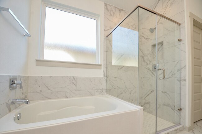 Building Photo - 29203 Pikes Peak Dr