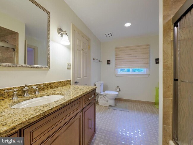 Building Photo - 6513 Kenhill Rd