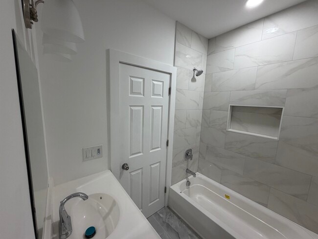 Building Photo - 36 Bidwell Ave