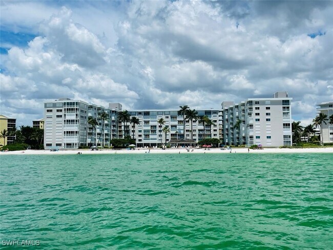 Building Photo - 3443 Gulf Shore Blvd N