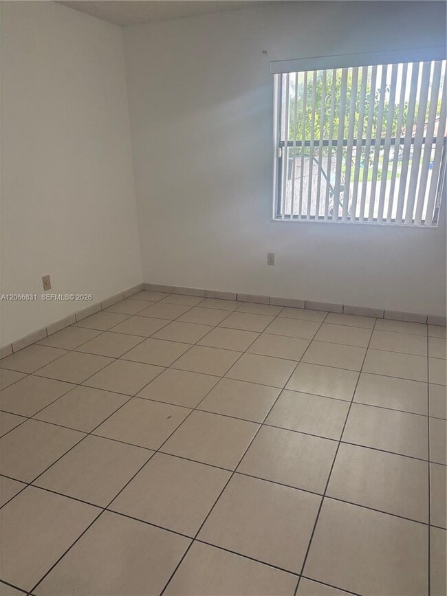 Building Photo - 17919 NW 66th Ct