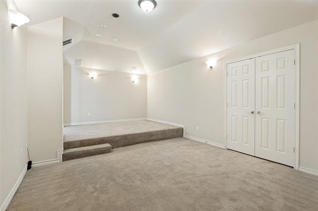 Building Photo - 11800 Pondview Ln