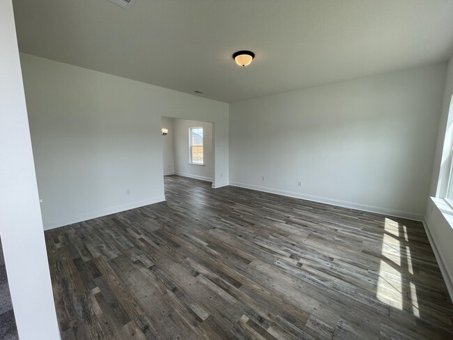 Building Photo - 343 Abode Ave