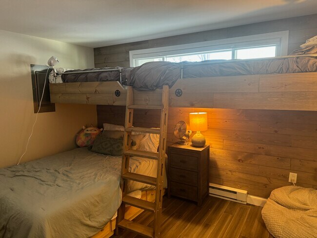 Building Photo - 23 Pleasant St