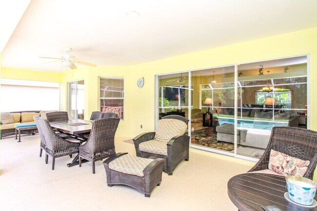 Building Photo - ** 4 BED-3 BATH PRIVATE SINGLE FAMILY POOL...