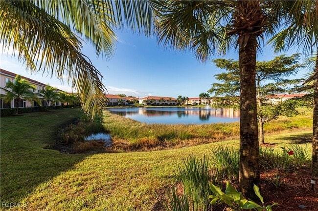 Building Photo - 8880 Via Isola Court