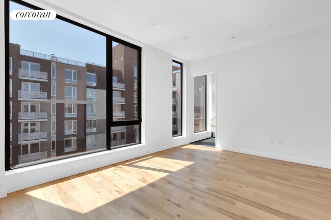 Building Photo - 202 N 10th St