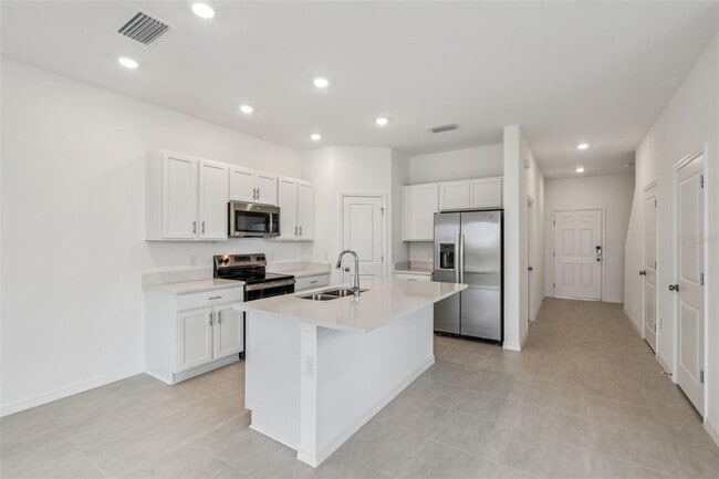 Building Photo - 7621 WATERSCAPE Dr