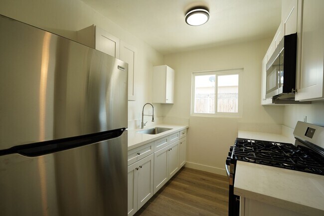 Building Photo - 3447-3449 Dwight Ave