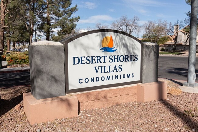 Building Photo - Remodeled 2nd floor unit in gated NW community