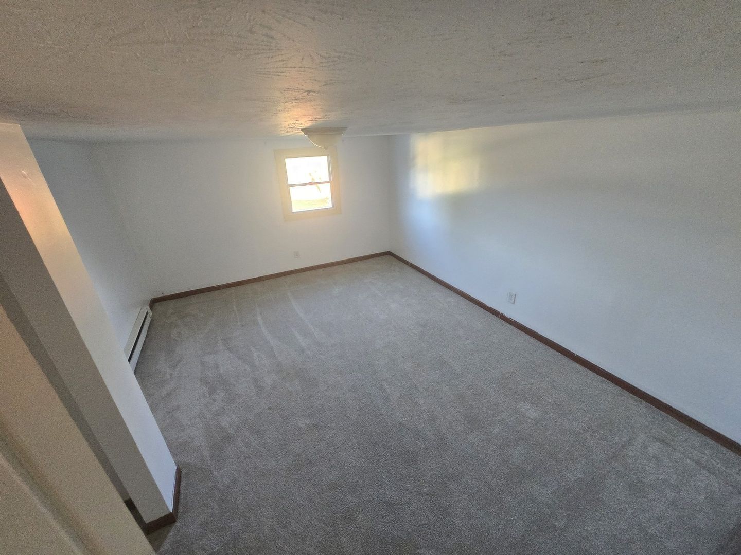 Building Photo - 11 Watertown Rd