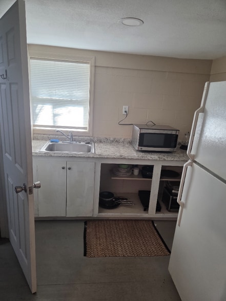 Building Photo - 1449 N Ronald Reagan Blvd